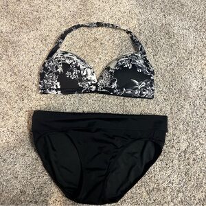Soma 2 piece bikini bathing suit. Size small/ 34B top.